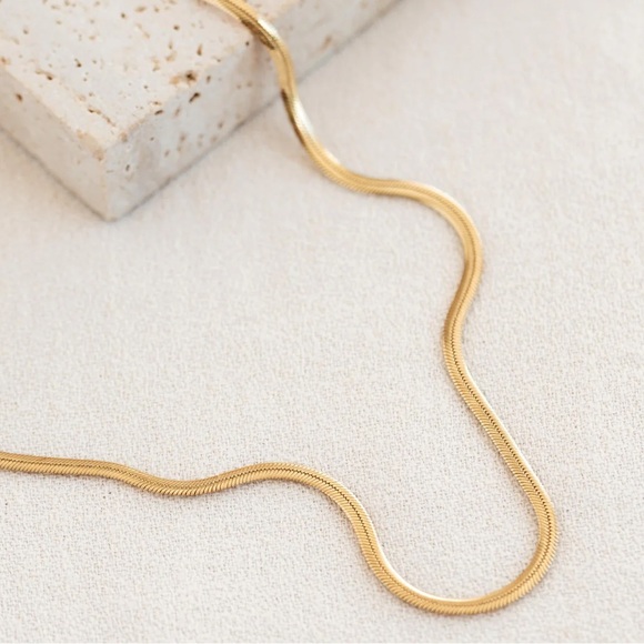 18K Gold Plated 3mm Herringbone Chain Necklace*Snake Chain*Sleek Minimalist - Picture 2 of 12